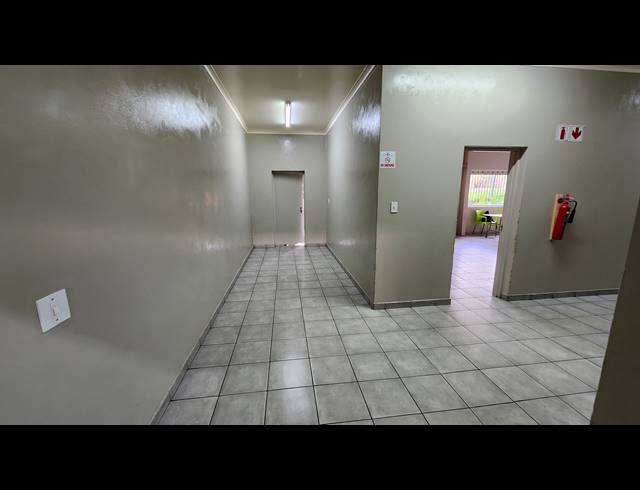 3,234M² WAREHOUSE TO LET IN COSMO BUSINESS PARK